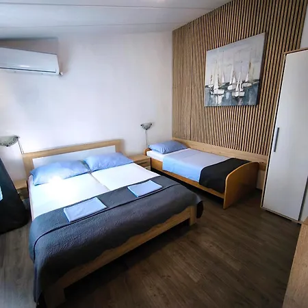 Apartment Andrea Pula