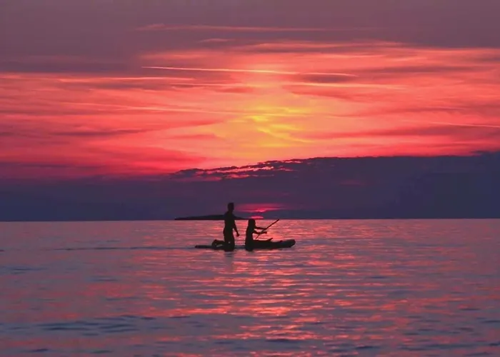 Andrea 아파트 풀라